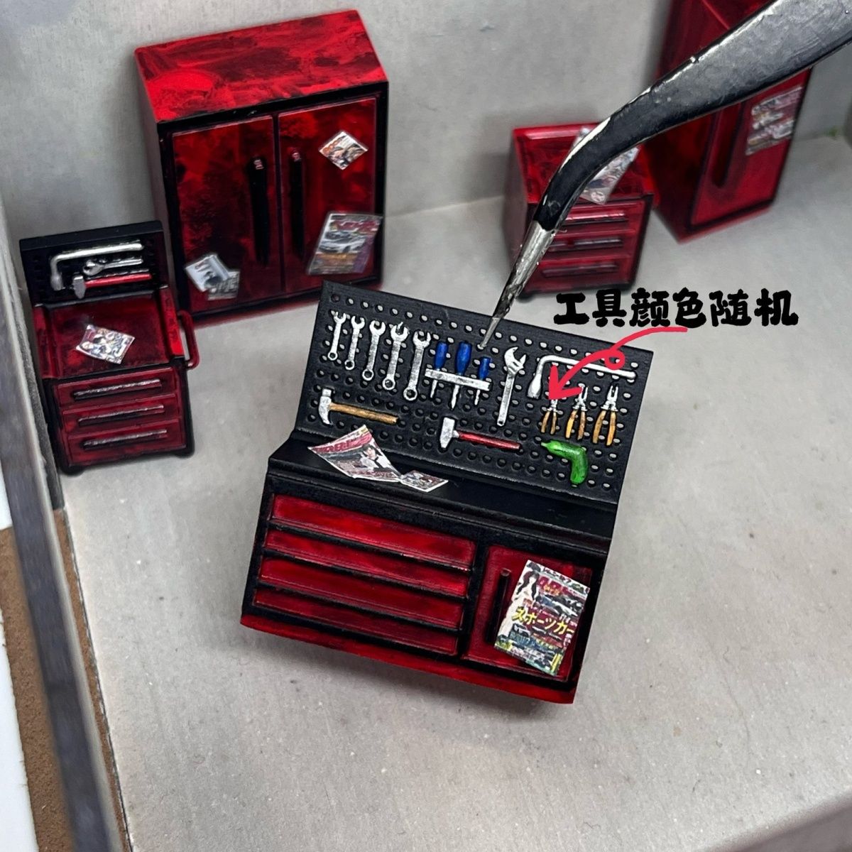 1/64 Maintenance Tool Cabinet  - Workshop Tools Background 评论和价格